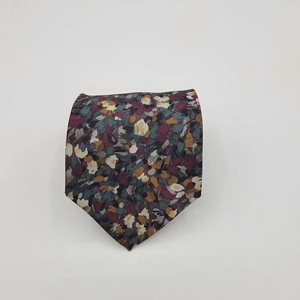 Mens Necktie Burgundy Muilti Colored Towncraft, size 55.5 x 3.5 inch Vintage